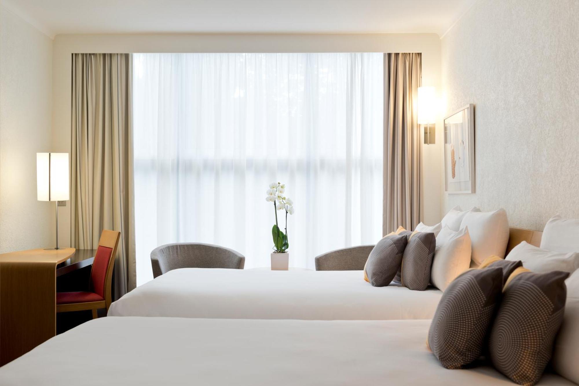 Novotel Genève Centre Esterno foto