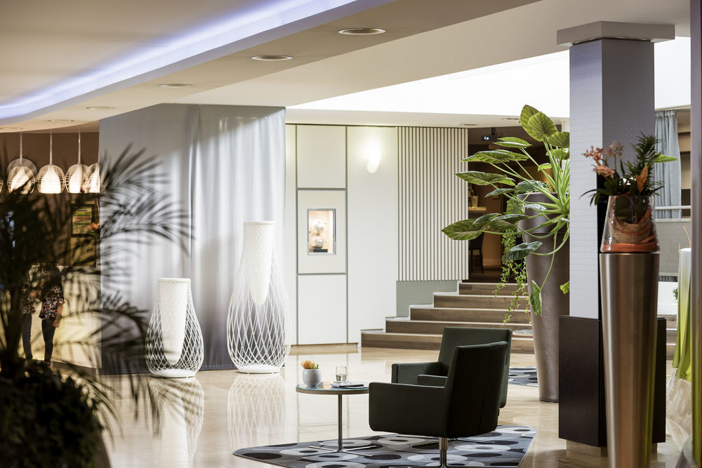 Novotel Genève Centre Esterno foto